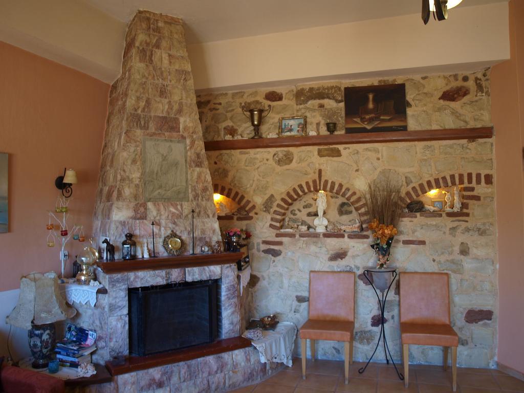 Εlegant Villa Liakos Pigi  Bilik gambar