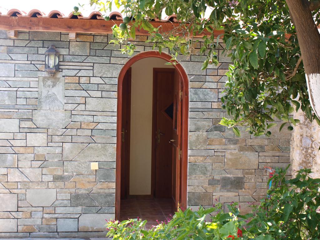 Εlegant Villa Liakos Pigi  Bilik gambar